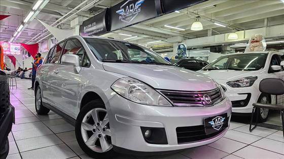 NISSAN TIIDA 1.8 SL 16V FLEX 4P MANUAL NISSAN TIIDA 1.8 SL 16V FLEX 4P MANUAL